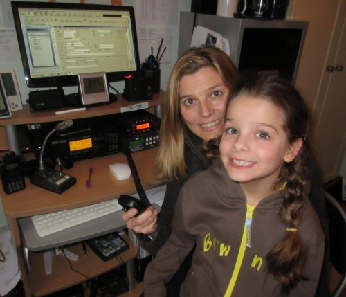 Local brownie Kathryn Sipple making radio contact