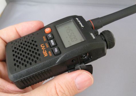 Baofeng UV-3R side view