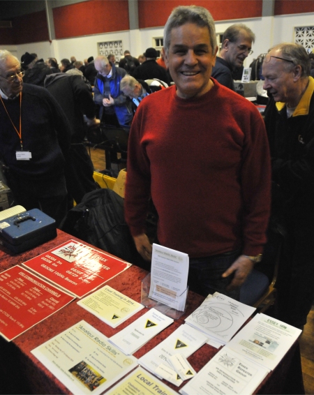 Clive G1EUC, on the Essex Repeater Group / CARS training table