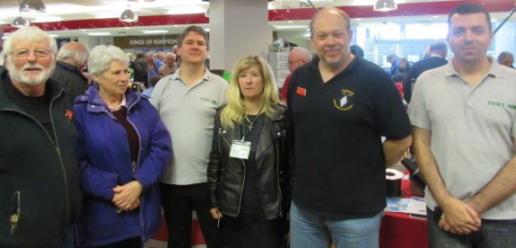 Chris, Stella, Pete, Dorothy, Steve and Charlie at Kempton 2015