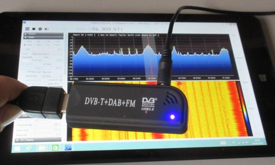 Linx Windows Tablet running SDR# with the £10 Realtek SDR dongle