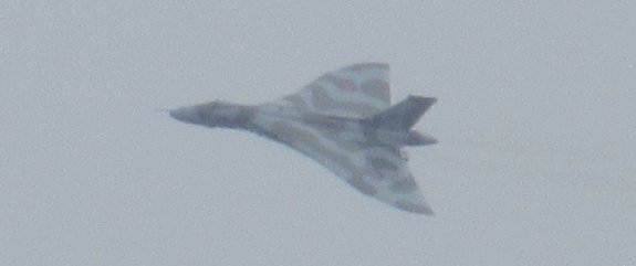 Vulcan XH558 on her final flight to Southend